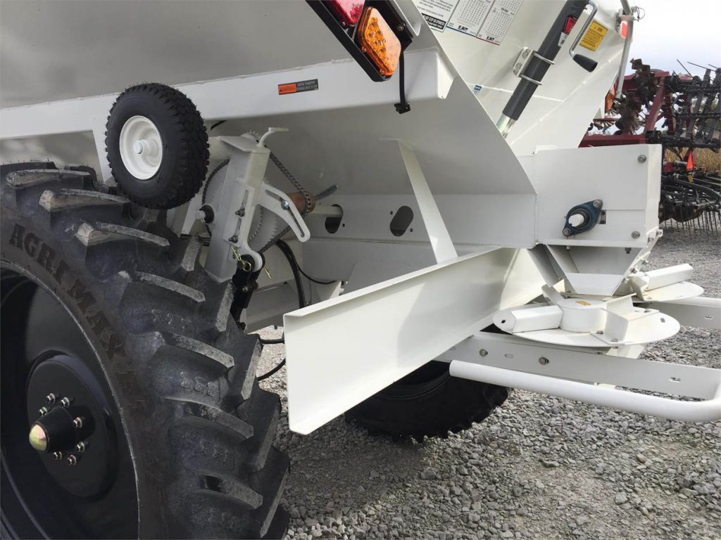 Dalton Mobility 600 Dry Fertilizer Spreader Stutsmans