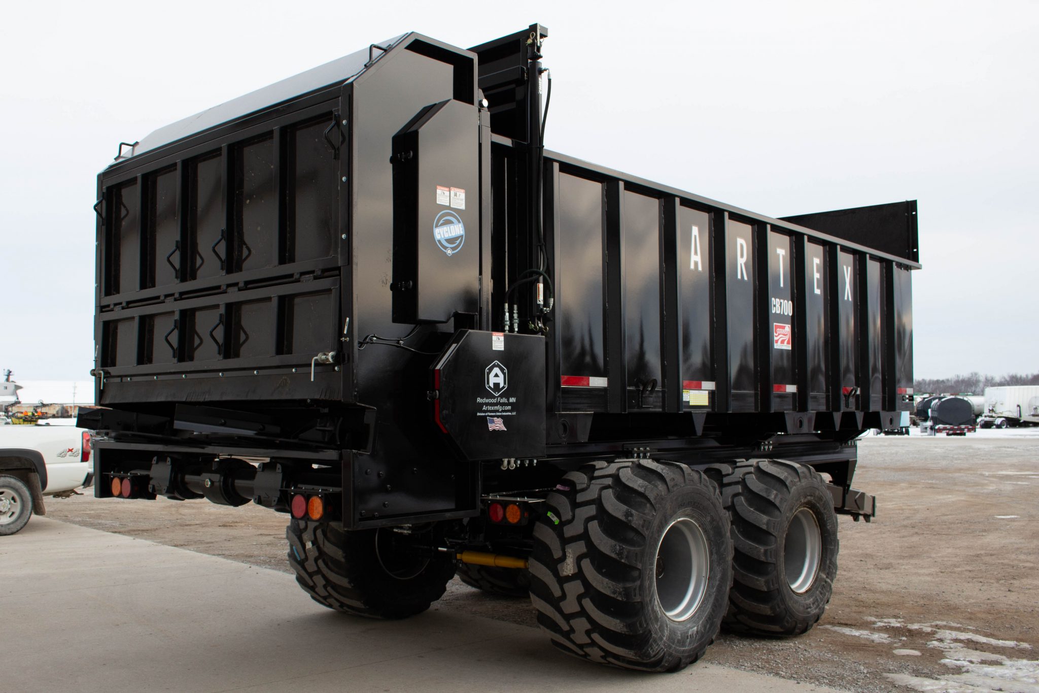 Artex CB Series Manure Spreader Stutsmans